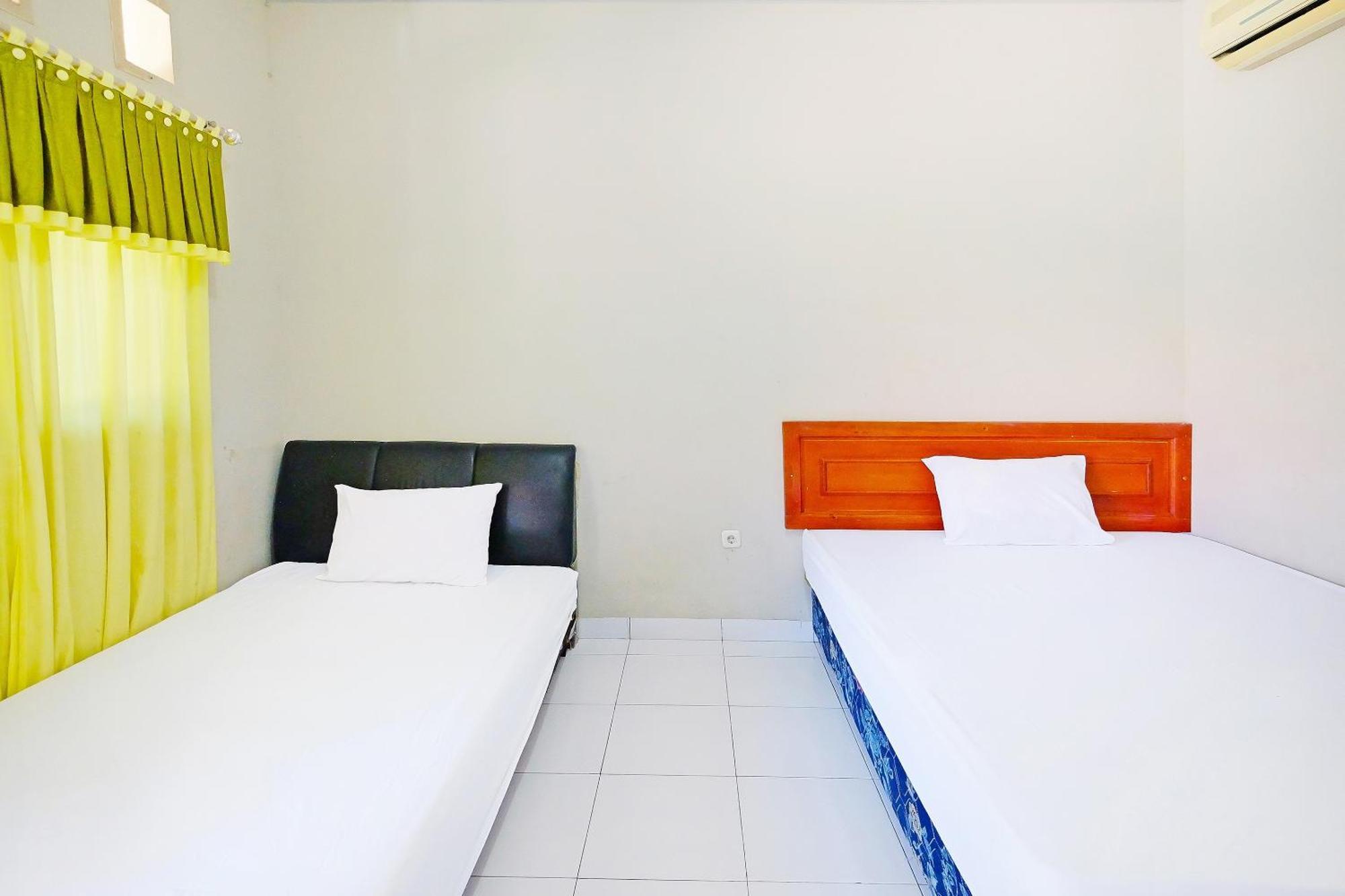 Collection O 91046 Hotel Remaja Indah Masamba エクステリア 写真