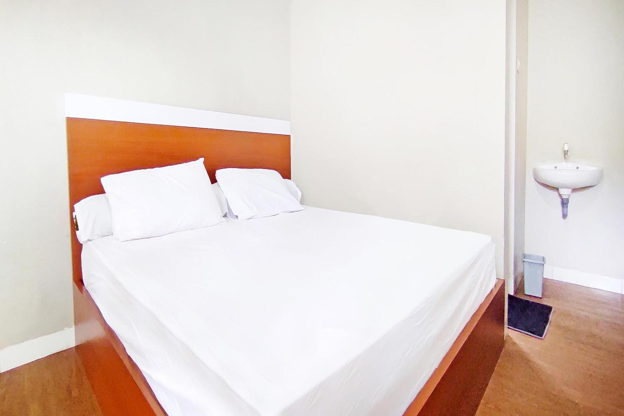 Collection O 91046 Hotel Remaja Indah Masamba エクステリア 写真